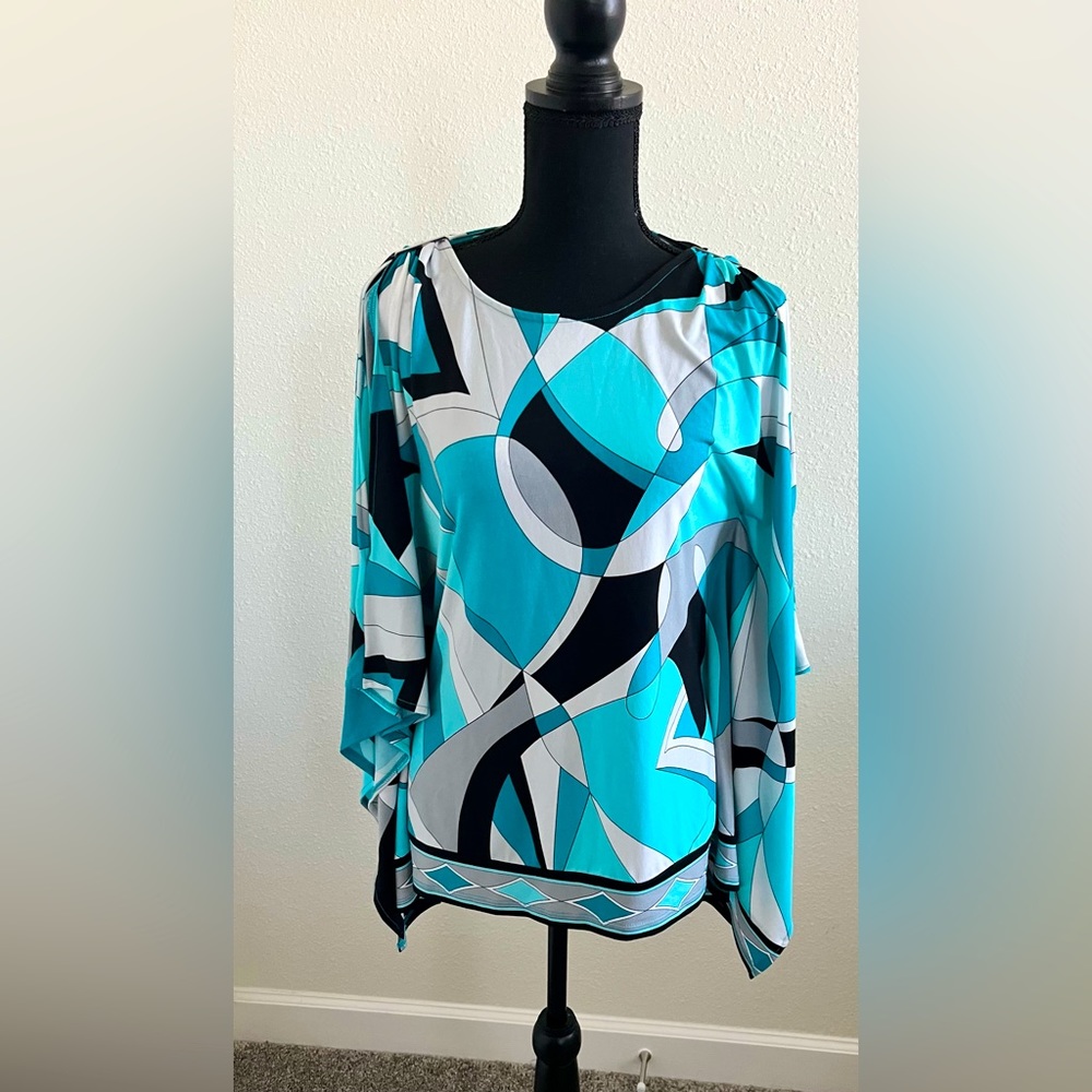 EUC Michael Kors top size Small